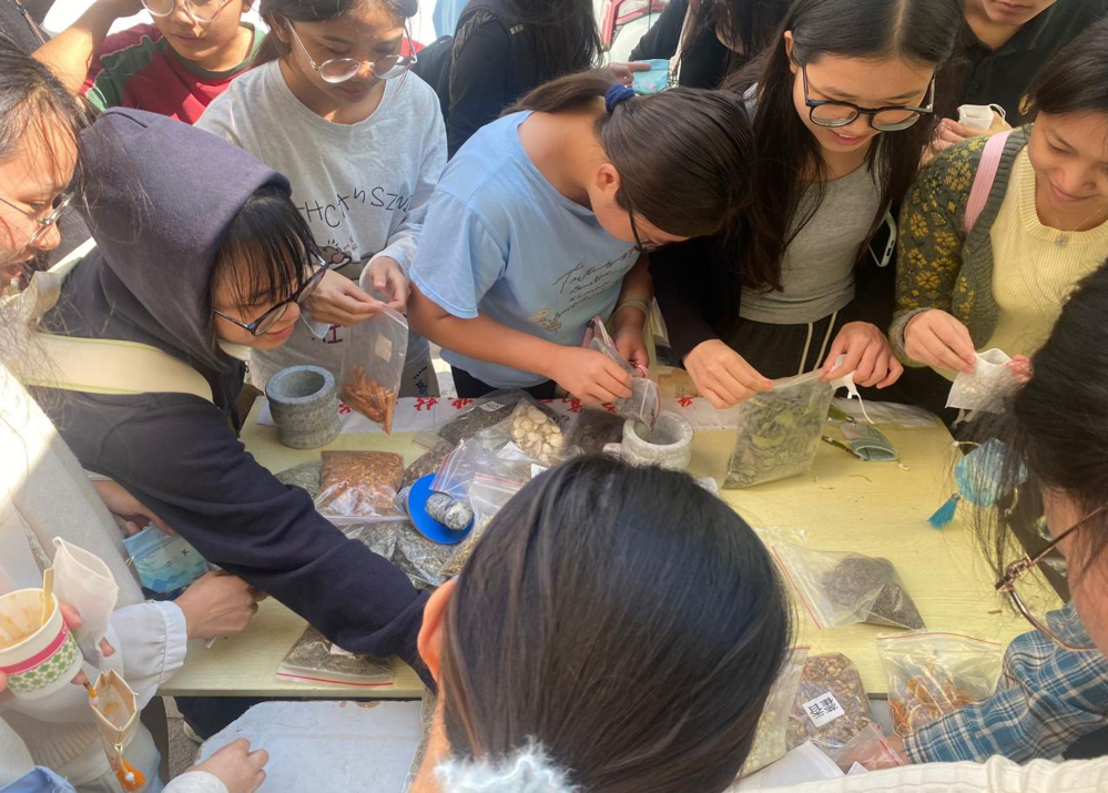 中草药协会在宣讲