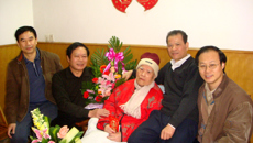 基础医学院领导祝贺国医大师班秀文教授九十诞辰