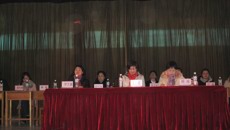 广西中医学院附设中医学校举行2009至2010学年学生先进集体、先进个人表彰大会