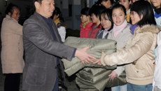 心系壮医情，温暖学子心