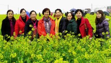 护理学院开展“三八妇女节”上林踏青活动