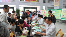 一附院举办第十五个“世界哮喘日”大型义诊宣教活动