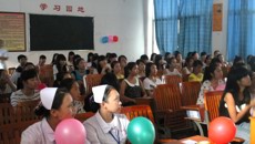 广西中医学校举行“弘扬南丁格尔精神”宣传活动