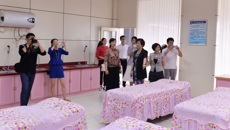 河南邓州市卫生学校一行到广西中医学校参观考察