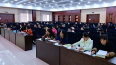 广西师范学院职业技术教育学院院长王屹教授莅临我校开展专题讲座