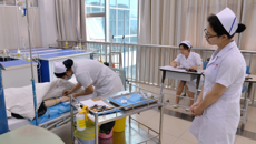 护理学院成功举办第三届临床护理技能竞赛