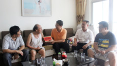 我校走访慰问老党员和生活困难党员