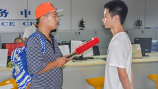 南宁市征兵办、青秀区征兵办一行莅临赛恩斯新医药学院指导2016年征兵工作