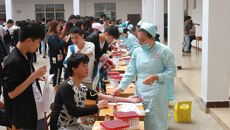 瑞康医院空港院区到广西城市职业学院开展体检活动