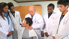 中国中医药报：韦贵康 创韦氏手法保民众安康