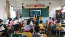 药学院开展宣传禽流感防治知识学雷锋活动