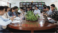 我校召开招标采购议事小组审核及专家论证会