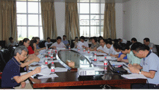 我校召开招标采购议事小组审核及专家论证会