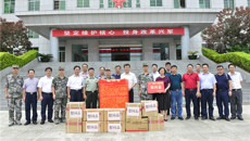 我校到凭祥慰问共建部队官兵 开展爱国主义教育活动