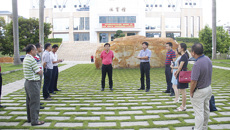 我校开展新学期校园安全大检查工作