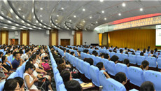 一附院院长谢胜教授为研究生创新论坛作精彩讲座