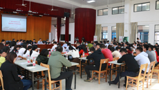 我校召开辅导员工作座谈会