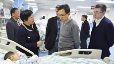 中国红十字基金会常务副理事长兼秘书长孙硕鹏莅临瑞康医院指导