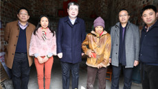 瑞康医院领导到隆安县都结乡走访慰问帮扶对象