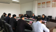 自治区物价局副局长麦贵富一行到我校进行收费工作调研