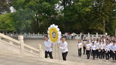 第一临床医学院教学党总支开展清明扫墓爱国主义教育活动