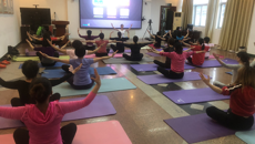 一附院第一届职工瑜伽培训班正式开班