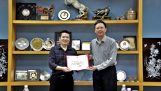 我校大学生集邮协会全国青少年示范基地顺利通过区集邮协会复检