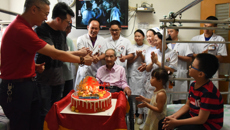 瑞康医院关节与运动医学科为102岁患者庆生