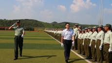 我校举行2018级新生军训汇演暨总结大会