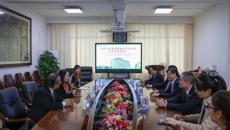 泰国碧瑶大学代表团一行访问一附院