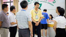 我校迎来首批博士研究生