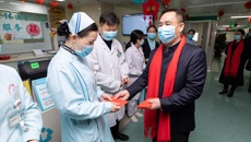 新春送温暖，慰问表关怀——附属瑞康医院领导班子除夕夜、大年初一看望慰问一线值班人员