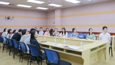 我校召开教职工团委主题会议