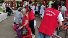 “青春助老，情暖夕阳”——高等职业技术学院开展学雷锋系列志愿服务活动