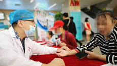 附属瑞康医院肛肠科举办“中国便秘日”惠民义诊活动