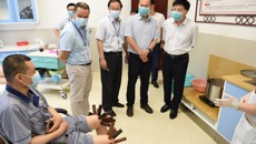 国家中医药管理局调研组到我院考察调研