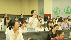 我校原党委副书记、纪委书记杨连招给护理学院全体党员干部上专题党课