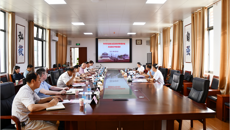 自治区政府参事课题调研组到我校调研