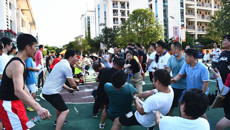 我校举办2021年教职工拔河比赛