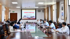 自治区副主席黄俊华莅临我校考察