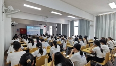 护理学院组织学院师生集中收看党的二十大开幕会