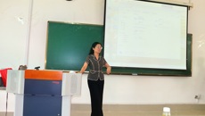 二级教授覃洁萍老师“最后一堂课”