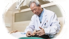 【广西日报】全国名中医黄鼎坚：腧穴毫针起沉疴