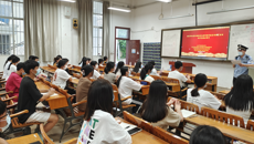 附设中医学校协同明秀派出所、北湖北路社区举行防范电信网络诈骗宣传教育暨反诈志愿者培训活动