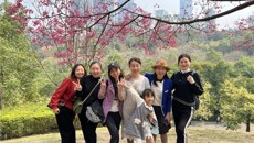 一附院举办2023年“三八”妇女节踏青赏花活动