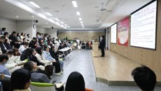 刘良院士应邀到学校作中医药高层次人才培养基地“名家大讲堂”学术报告