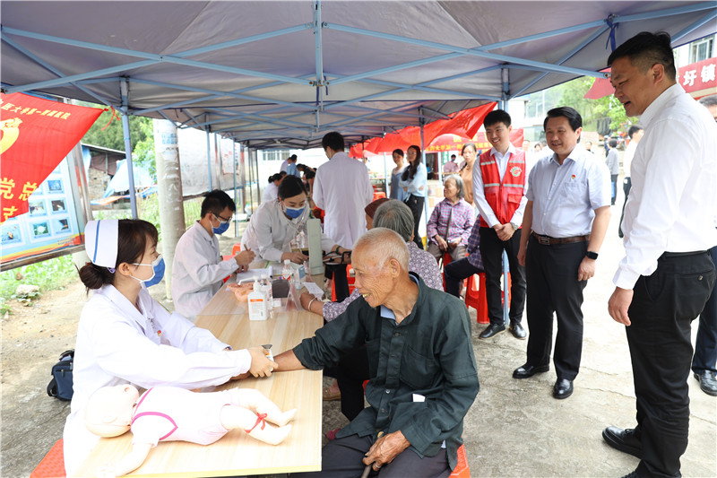 义诊现场
