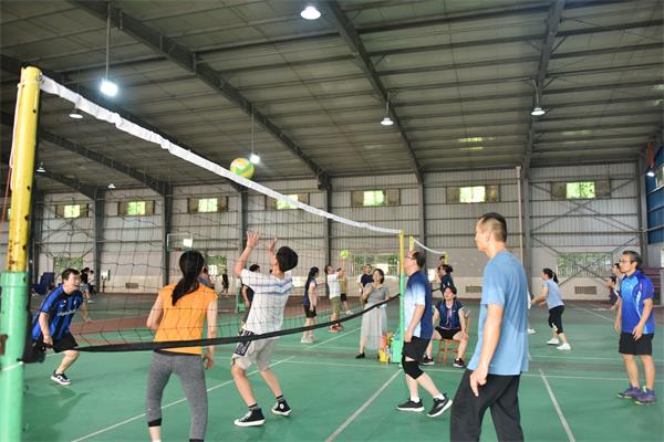 后勤工会小组VS机关工会小组