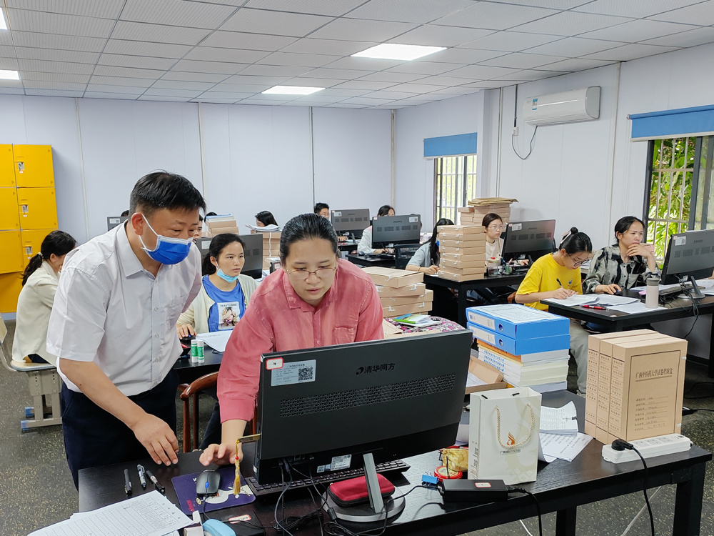 在本科星空网页游戏官网审核评估办，秦祖杰督察迎评工作准备情况