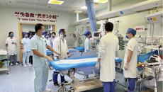 平安！附属国际壮医医院妥善处置16名车祸群伤患者